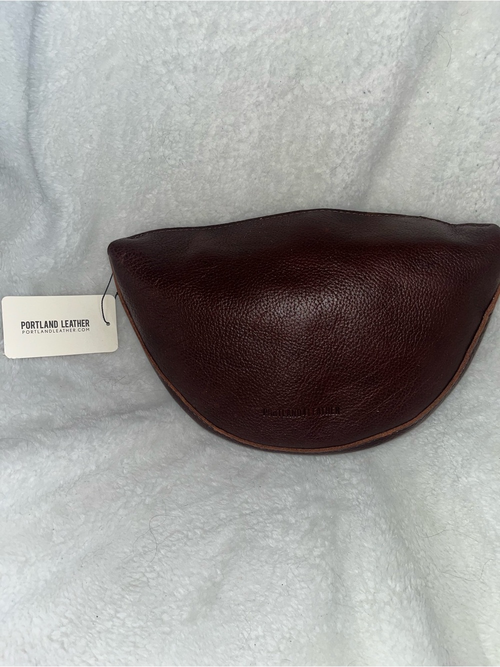 Portland Leather medium koala sling bag